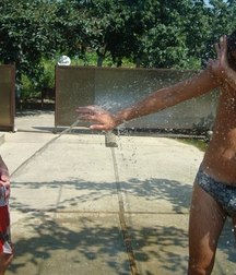 funny straight guys 5c400cc8947be.jpg
