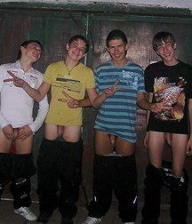 funny straight guys 5c400ccda6e41.jpg