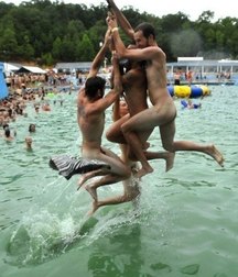 funny straight guys 5c400cd5eed9b.jpg