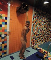 the B side in the shower 5c400d28afef5.jpg