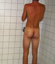 the shower after gymnastics 5c4176c95119d.jpg