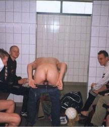 wonderful locker room 5c4178435c4db.jpg
