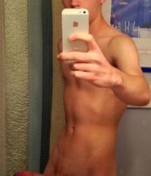 the boys photograph themselves naked 5c4348226be80.jpg