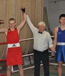 young boxing lovers 5c474a4b3b754.jpg