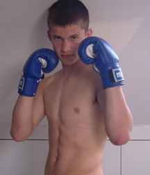 young boxing lovers 5c474a5e1b226.jpg