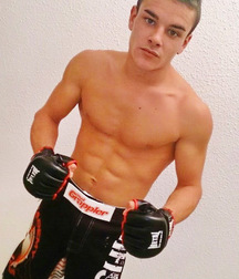 young boxing lovers 5c474a671f22d.jpg