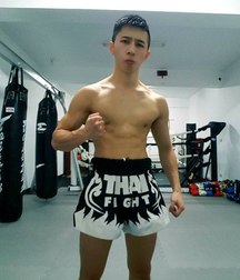 young boxing lovers 5c474a7d2da11.jpg