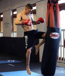 young boxing lovers 5c474a95eaadb.jpg