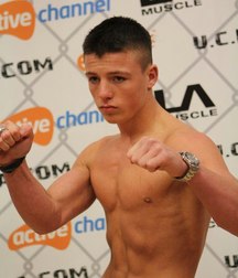 young boxing lovers 5c474a98ea662.jpg