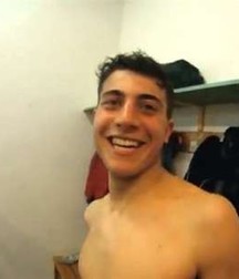 straight guys in the locker room 5c4e3bcdbd843.jpg