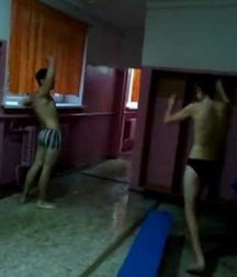 straight guys in the locker room 5c4e3bd377dce.jpg