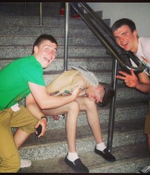 my friend sleeps 5c5c5ce83b4ec.jpg