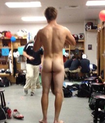 a look in the locker room 5c5c5e8441a73.jpg