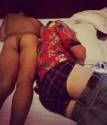 sleep with a friend 5c5e84f7aaa70.jpg