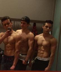 a selfies with friends 5c6a6c0e50af6.jpg