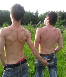 funny straight guys 5c6a6d24d39d1.jpg