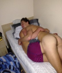 funny straight guys 5c6a6d322bf8c.jpg