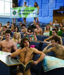 they prefer to be naked 5c6c2f54e68fe.jpg