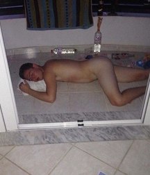 totally drunk 5c6c2f9732c9f.jpg