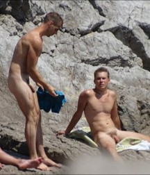 lovers of nudism 5c6f14f714965.jpg