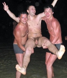 funny and naked 5c6f162ea7156.jpg