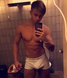 male narcissism 5c75684a6c311.jpg