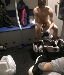 spying in the locker room 5c8171d596178.jpg