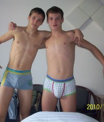 the couple of friends 5c82c63ecfcf3.jpg