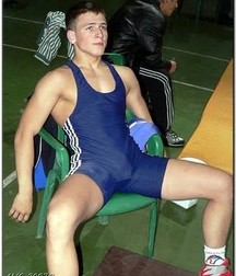 wrestlers 5c8c01c58295f.jpg