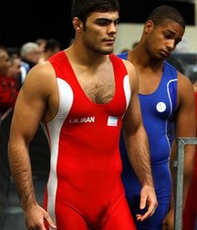 wrestlers 5c8c01cb6d7c2.jpg