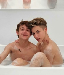 bathe in company 5c8e77fd64511.jpg