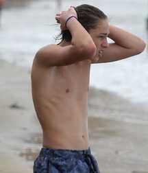 straight guys on the beach 5c8fa593d7cad.jpg