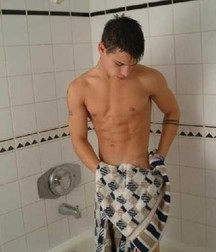 covered by the towel 5c9244c0514b9.jpg