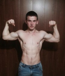 the biceps of straight boys 5c9330f503b30.jpg