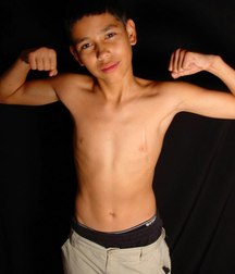 the biceps of straight boys 5c933102927fd.jpg