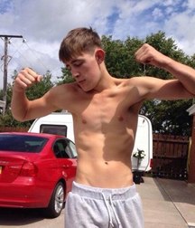 the biceps of straight boys 5c93311053b29.jpg