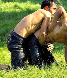 young Turkish wrestlers 5c94fc60899b5.jpg