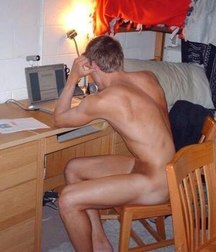 play with the computer 5c9e538be45f0.jpg