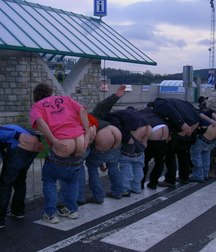 straight guys show their asses 5c9f15d6465a9.jpg
