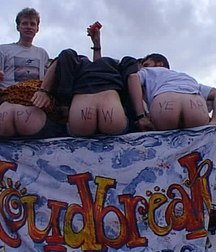 straight guys show their asses 5c9f15e2adf6f.jpg