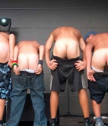 straight guys show their asses 5c9f15e802624.jpg