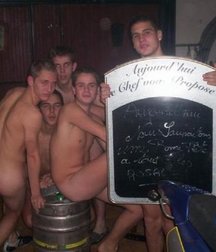 straight guys show their asses 5c9f15ec9973c.jpg