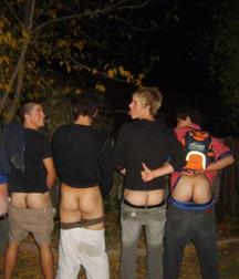 straight guys show their asses 5c9f15edcfad0.jpg