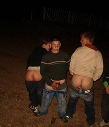 straight guys show their asses 5c9f15f1ca997.jpg