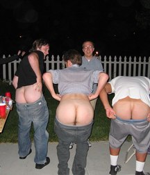 straight guys show their asses 5c9f15fea2083.jpg