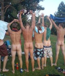 straight guys show their asses 5c9f16083fe1f.jpg