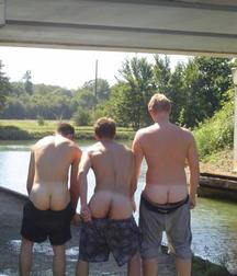 straight guys show their asses 5c9f1612ab598.jpg