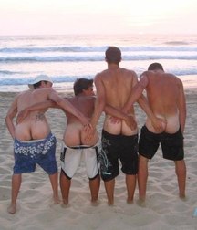 straight guys show their asses 5c9f16152903e.jpg