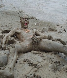 play with mud 5ca241d0602dc.jpg
