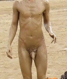 play with mud 5ca241e6e466d.jpg